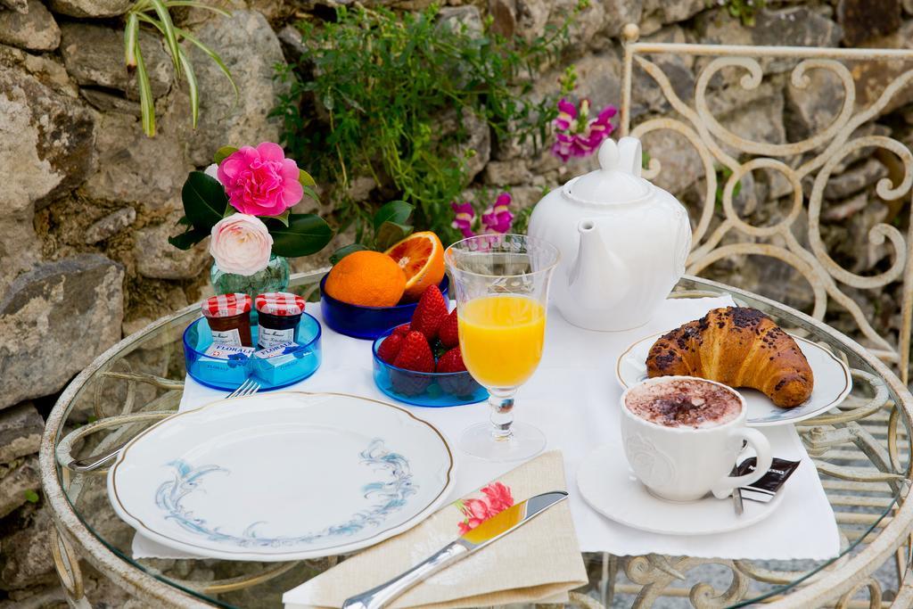 Couette-café Boutique Sarnia 2*