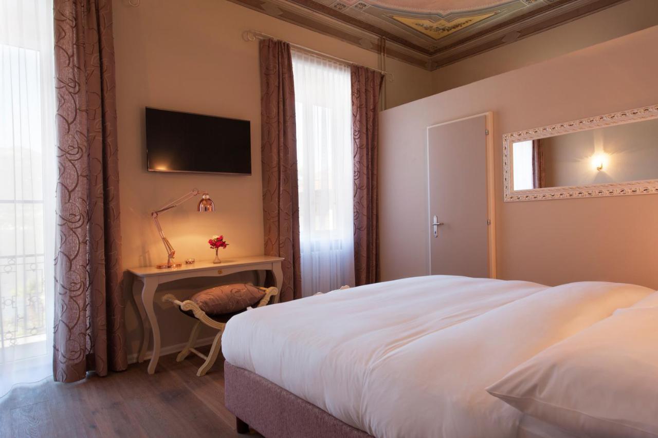 Couette-café Boutique Sarnia 2*